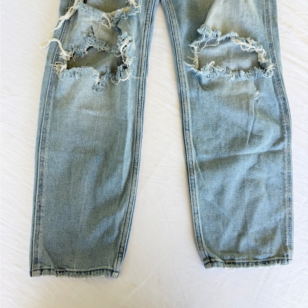 Hollister curvy high rise mom jeans distressed - Picture 4 of 7